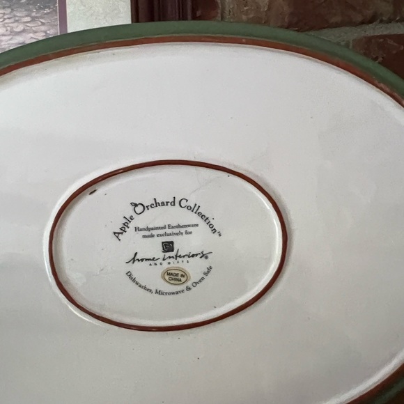 Rare Home Interiors Apple Orchard Collection 16” Casserole Dish - Picture 6 of 6